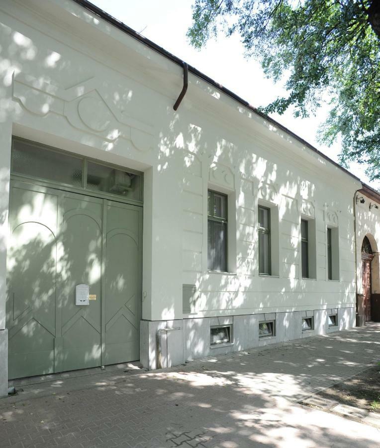 M37 Apartman Debrecen Eksteriør bilde